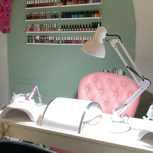 Fabi Bergauer Nails Manicure Profissional