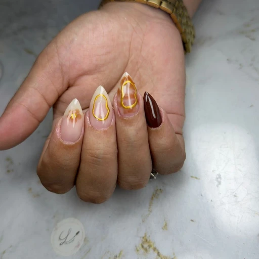 Lika therapy nails